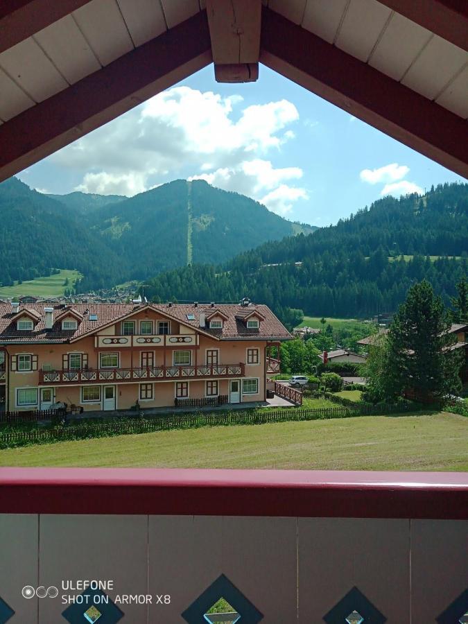 Casa Azzurra Leilighet Pozza di Fassa Eksteriør bilde